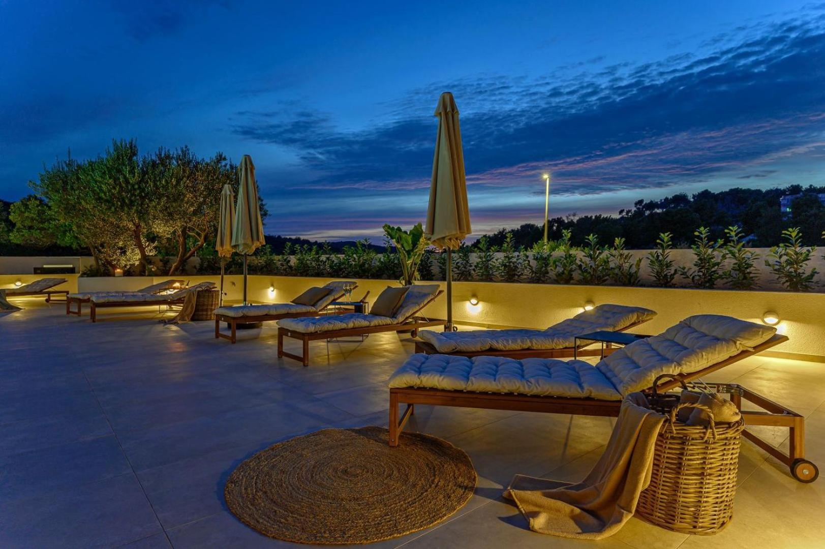 אוקרוג גורניי Luxury Villa Del Sogno With Pool, Jacuzzi, Parking מראה חיצוני תמונה