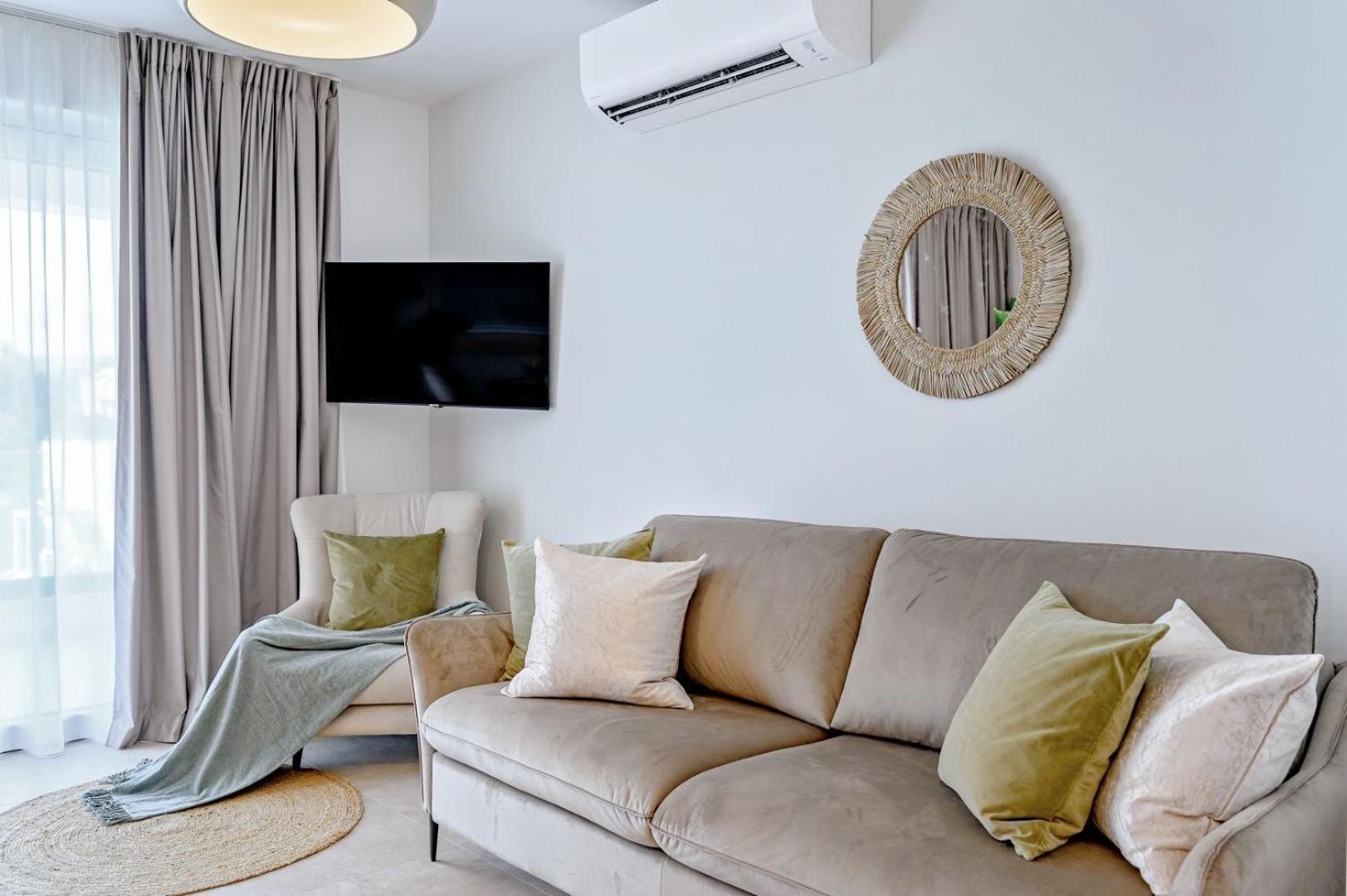 אוקרוג גורניי Luxury Villa Del Sogno With Pool, Jacuzzi, Parking מראה חיצוני תמונה