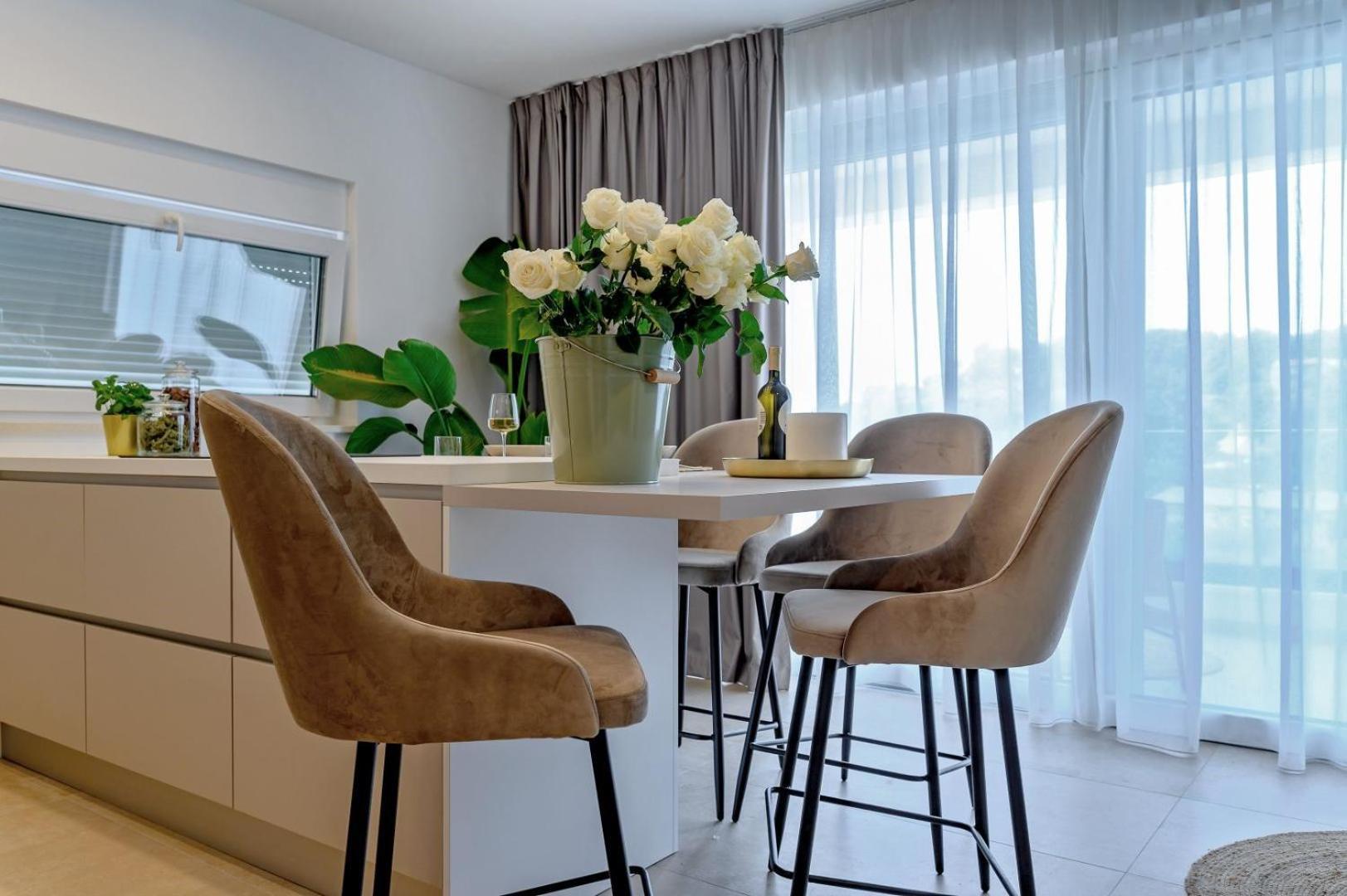 אוקרוג גורניי Luxury Villa Del Sogno With Pool, Jacuzzi, Parking מראה חיצוני תמונה
